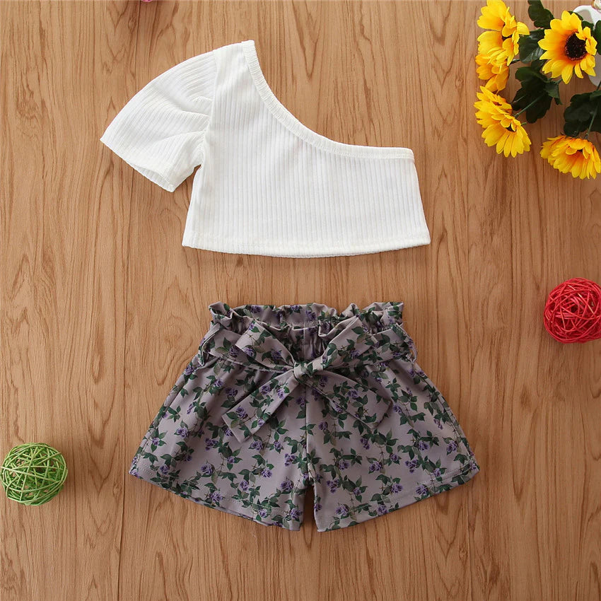 Toddler Girls Diagonal Off-Shoulder Top and Printed Tie Shorts